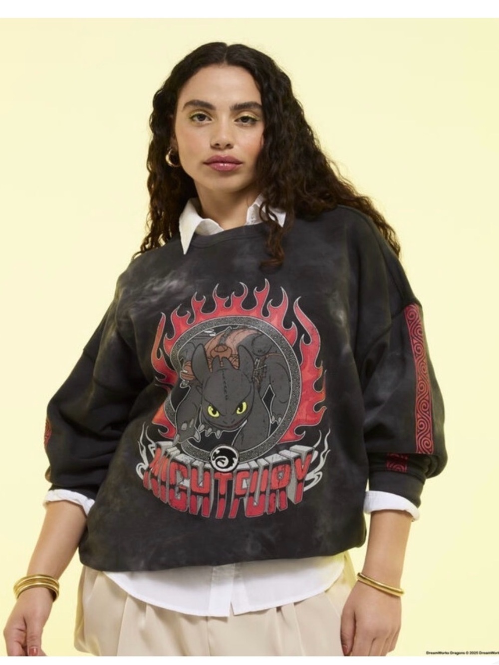NWOT Dragons Nightfury Graphic Black Washed Sweatshirt
